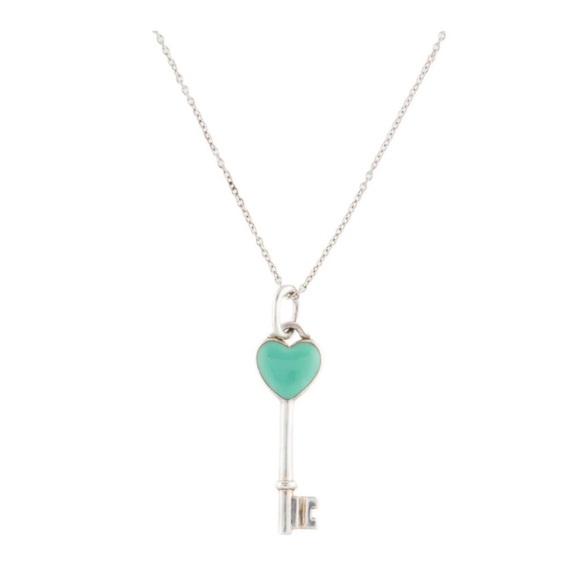 🩵 Tiffany & Co. 925 Sterling Silver & Enamel Necklace Mini Heart Key Pendant - Picture 3 of 4